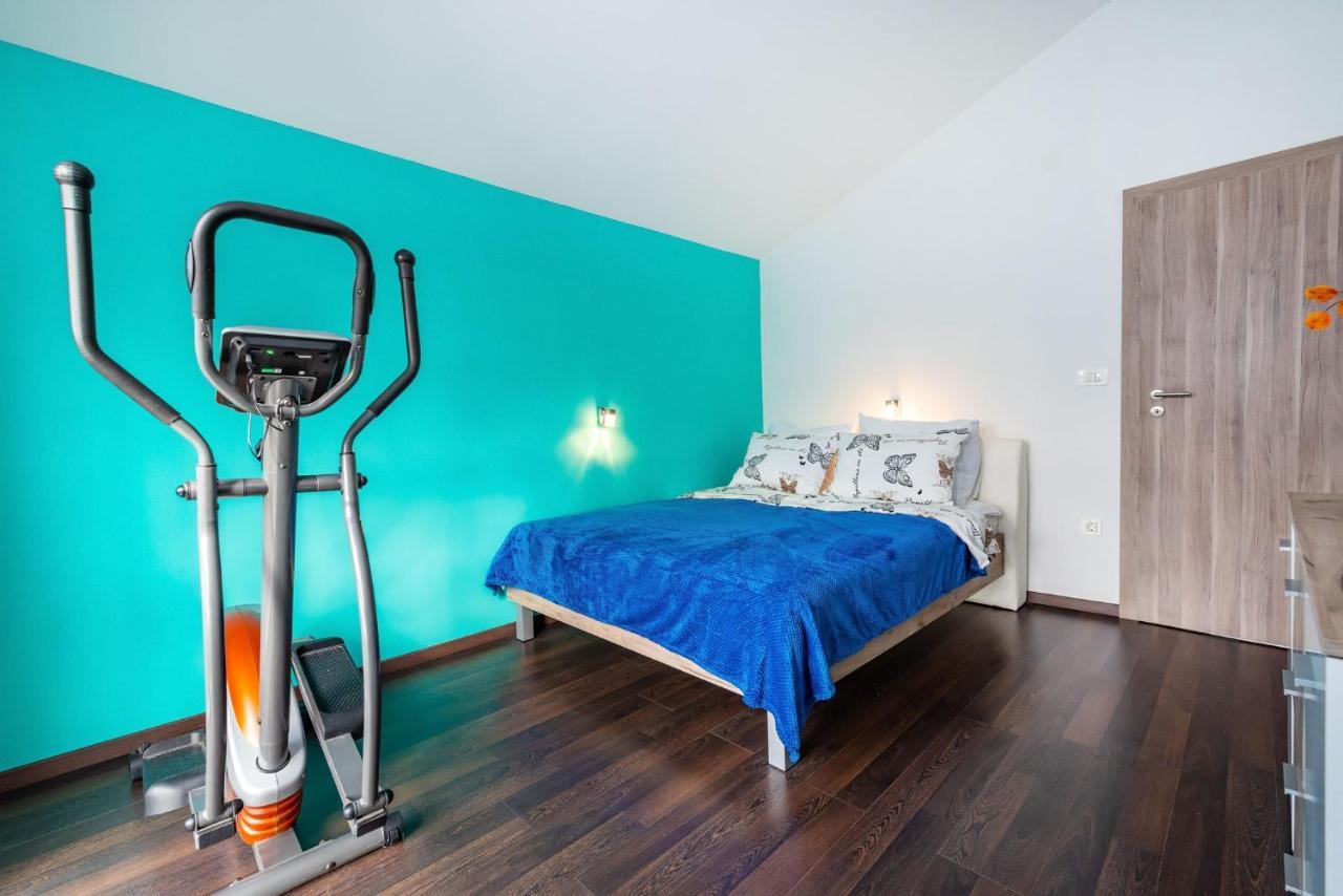 Holiday House With A Parking Space Nin, Zadar - 18143 Экстерьер фото